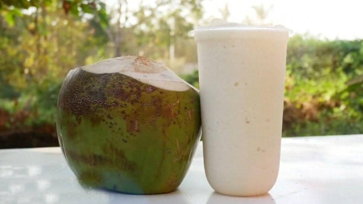 5 cách làm sinh tố dừa xay béo ngậy, thơm ngon giải nhiệt mùa hè